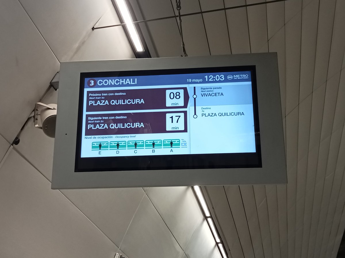 Berenct26's tweet photo. @metrodesantiago Bastante retrasados están https://t.co/wT09Z064Bj