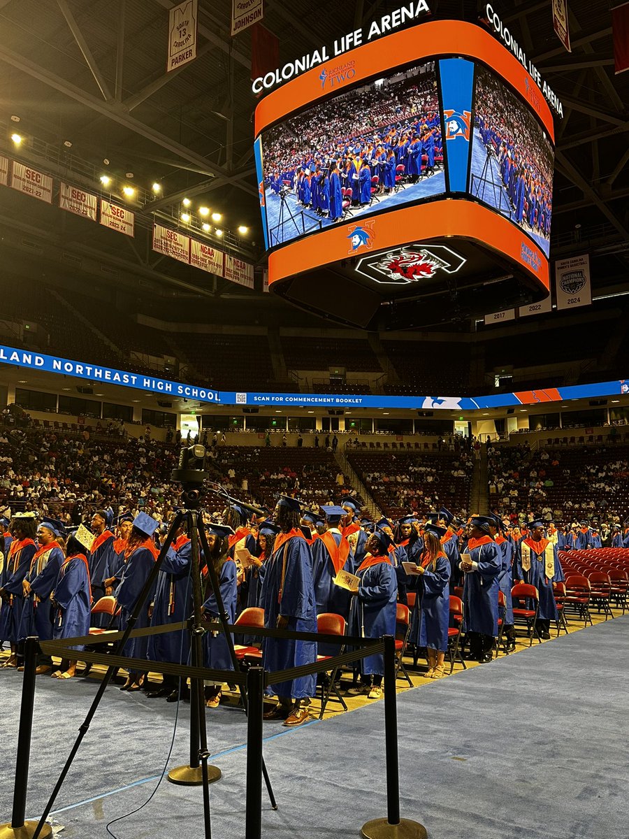 RichlandTwo's tweet photo. ๐ฅCatch all Richland Two graduations on live stream at: https://t.co/gAecLH81Qk
#R2Grad https://t.co/gttPLWpAAS