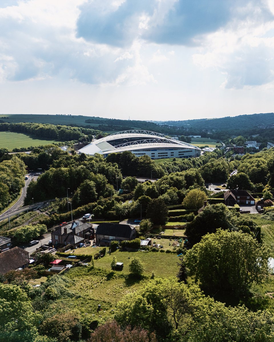 The stage for #BHALIV 🏟️