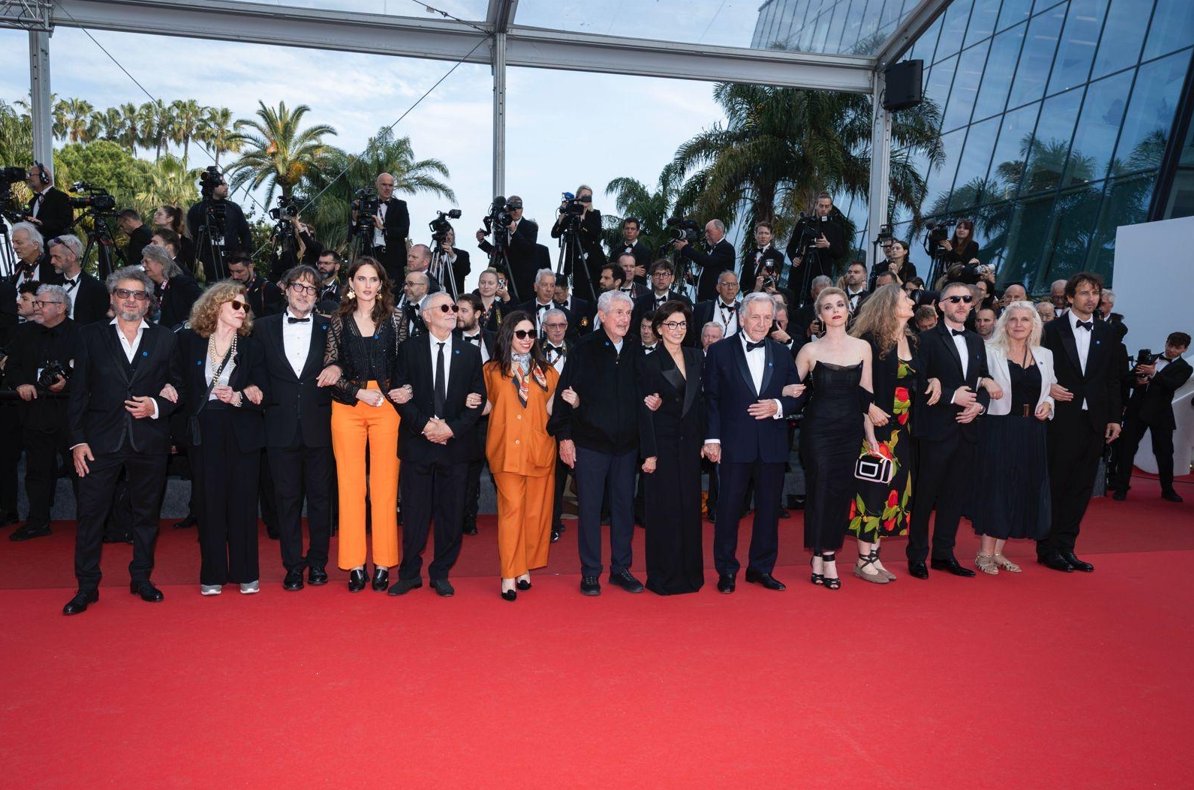 [Europe de la Culture]

📢 Les Cinéastes de L’ARP et de <a href="/LaSRF1968/">LaSRF</a> saluent l’engagement fort de la ministre de la Culture, <a href="/datirachida/">Rachida Dati ن</a>, à l’occasion de la montée des marches symbolique et solidaire des cinéastes européens hier au Festival de Cannes.

👉 larp.fr/wp-admin/post.…