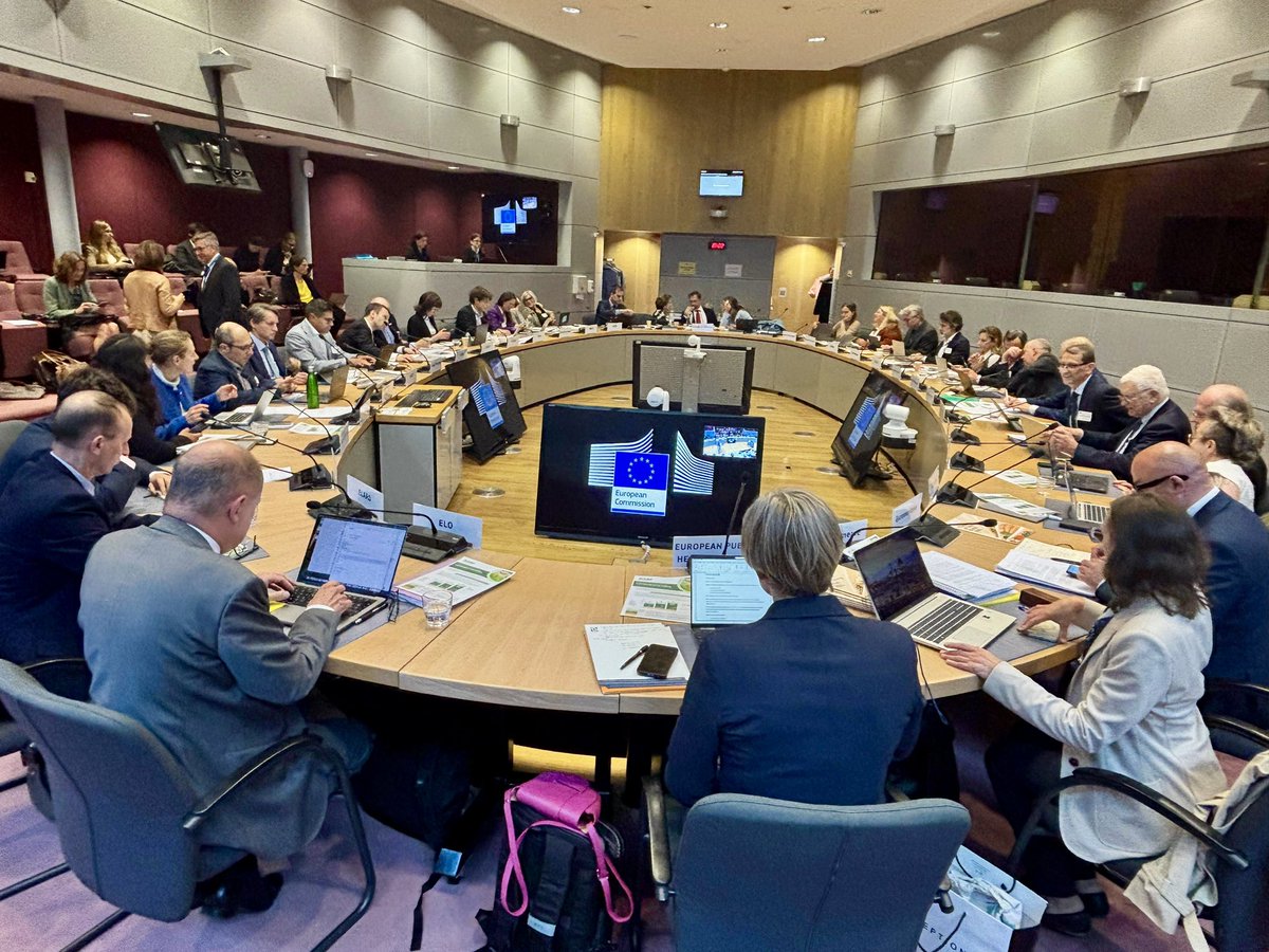 CHansenEU's tweet image. Grateful for EBAF's continued engagement! 

Second meeting full of productive discussions on targeting support for farmers in need, incentives for sustainable practices &amp;amp; ensuring a level playing field👥💬 

Your input matters and will feed into the ongoing work on the future CAP