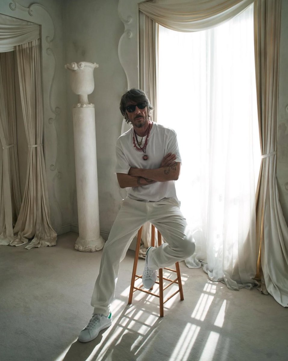 Pierpaolo Piccioli is the new creative
Director of Balenciaga!!