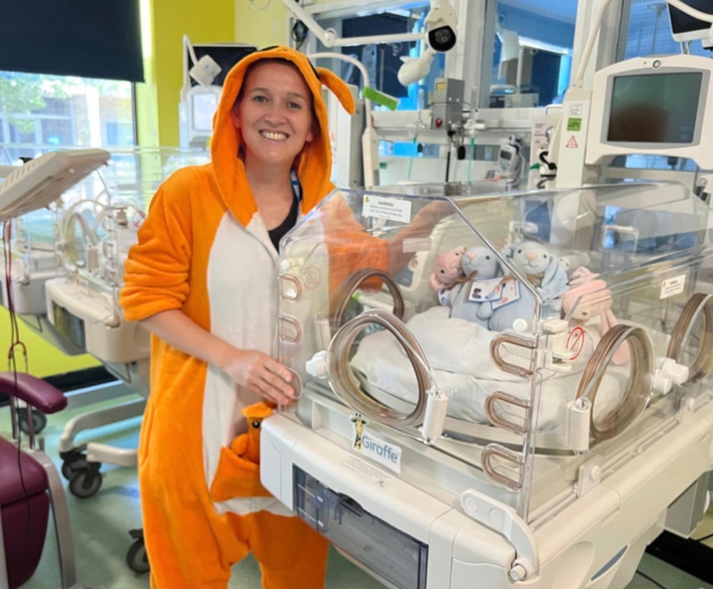 Last week, our Neonatal Unit celebrated the importance of skin-to-skin contact and spread awareness of Kangaroo Care. Skin-to-skin contact helps to support a babies breathing and gives them comfort. #KangarooCareWeek