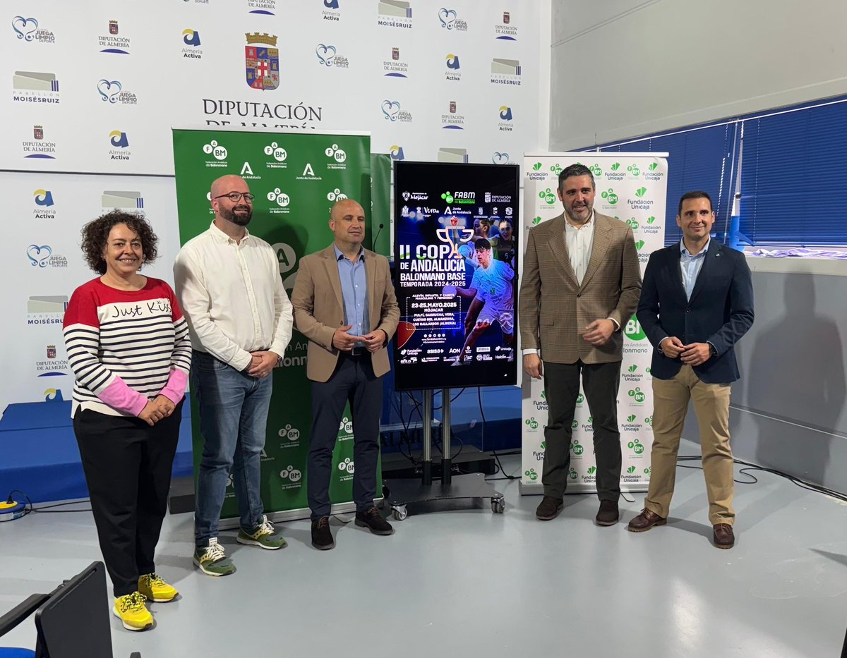 📸 Presentada en <a href="/dipalme_almeria/">Diputación Almería</a> la II Copa de Andalucía de Balonmano Base 🤾‍♂️🤾‍♀️

📆 23-25 de mayo
📌 Mojácar, Vera, Garrucha, Pulpí, Los Gallardos y Cuevas de Almanzora

🗞️ fandaluzabm.org/presentada-en-…

#BalonmanoAndalucía