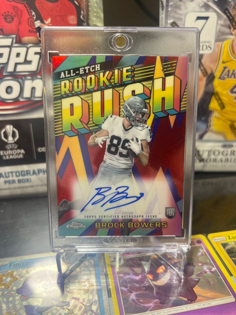 PackRipsTCG's tweet photo. BOOM!
All-Etch Rookie Rush auto of Brock Bowers just pulled!
Topps Chrome certified, clean auto, electric design — this one’s a beauty.

Pulled live on stream at https://t.co/UYLyyVhFWZ
#CardCollectors #BrockBowers #ToppsChrome #NFLDraft #SportsCards https://t.co/mDUhsMbjLT