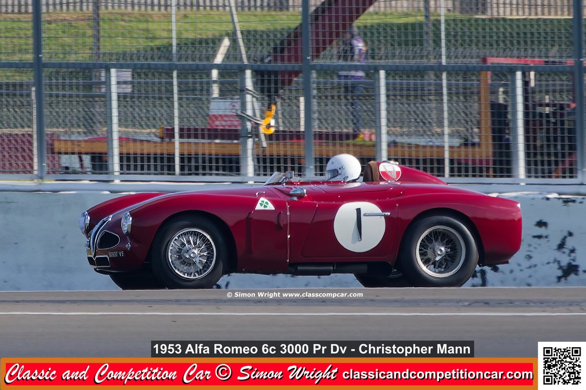classcompcar's tweet image. Chris Mann 1953 Alfa Romeo 6C 3000 took 5th in FISCAR 50s Intermarque race. VSCC Spring Start race meeting Silverstone. Report on meeting in current issue of Classic and Competition Car. Free to read at classcompcar.com @thevscc #alfaromeo #vscc #italian #cars #motorsport