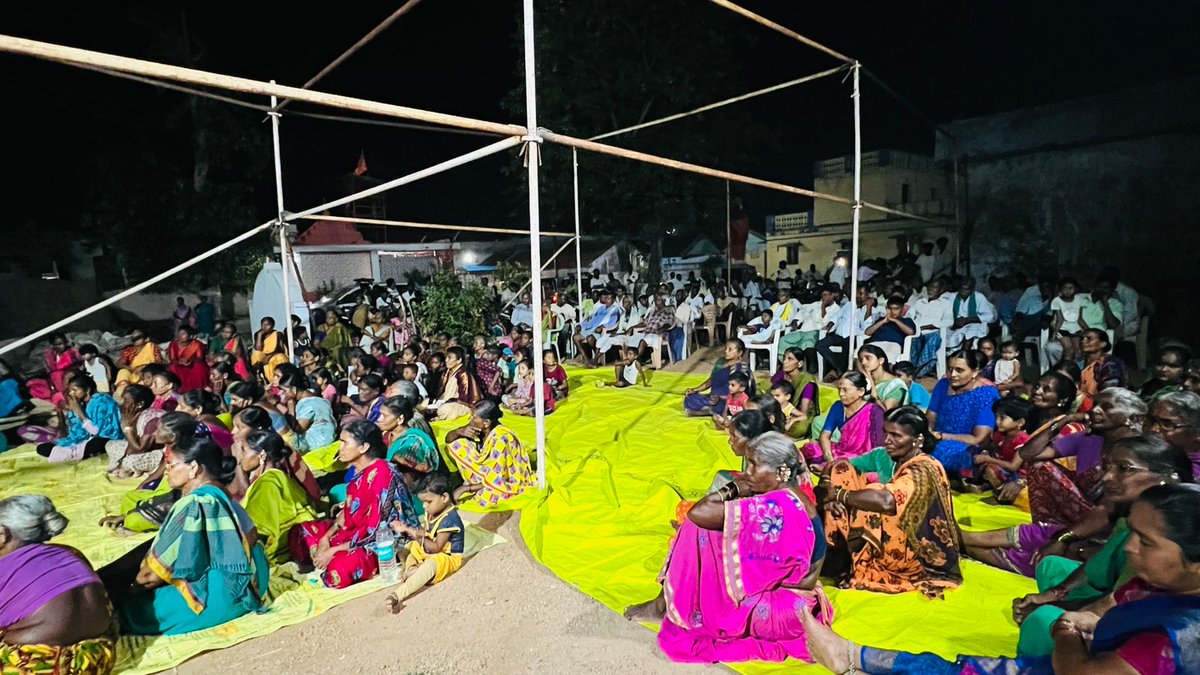 shoibp_jgl's tweet photo. As per the instructions of Kind SP Sir,Today we conducted an #Awareness_Program along with CI Metpally Sir &amp; #Kalabrundam_Team at Erdandi (V)of Ibrahimptnam(M).In this program Explained CyberSecurity,Crimes Against Women &amp; RoadSafety Etc
@SpJagtial
@TelanganaCOPs 
@TelanganaDGP https://t.co/397HpMmTyY