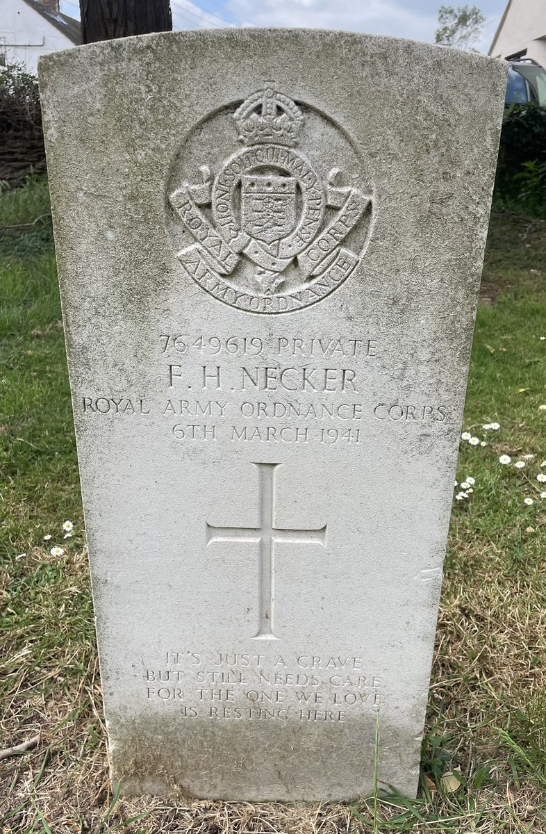 albymarch_alan's tweet image. North Petherton Cemetery @CWGC #England 
J.Mahaffey
J.Baker
#DevonshireRegiment
F.H.Necker
W.H.Cuthbert
#RAOC