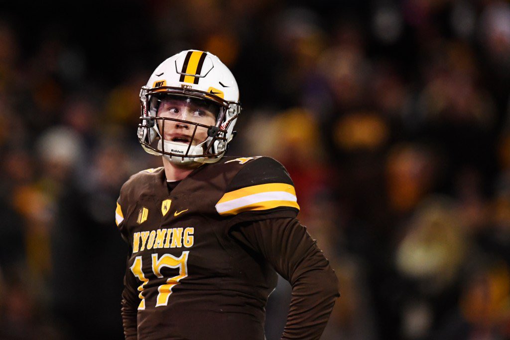 dorr_adel's tweet image. After a great call with @Coach_DGibson I’m blessed to say I have received an offer from the University of Wyoming! #AGTG 
@wyo_football @JaySawvel @issaquahfb @TFordFSP @BrandonHuffman @PrepRedzoneWA @NickFarman55