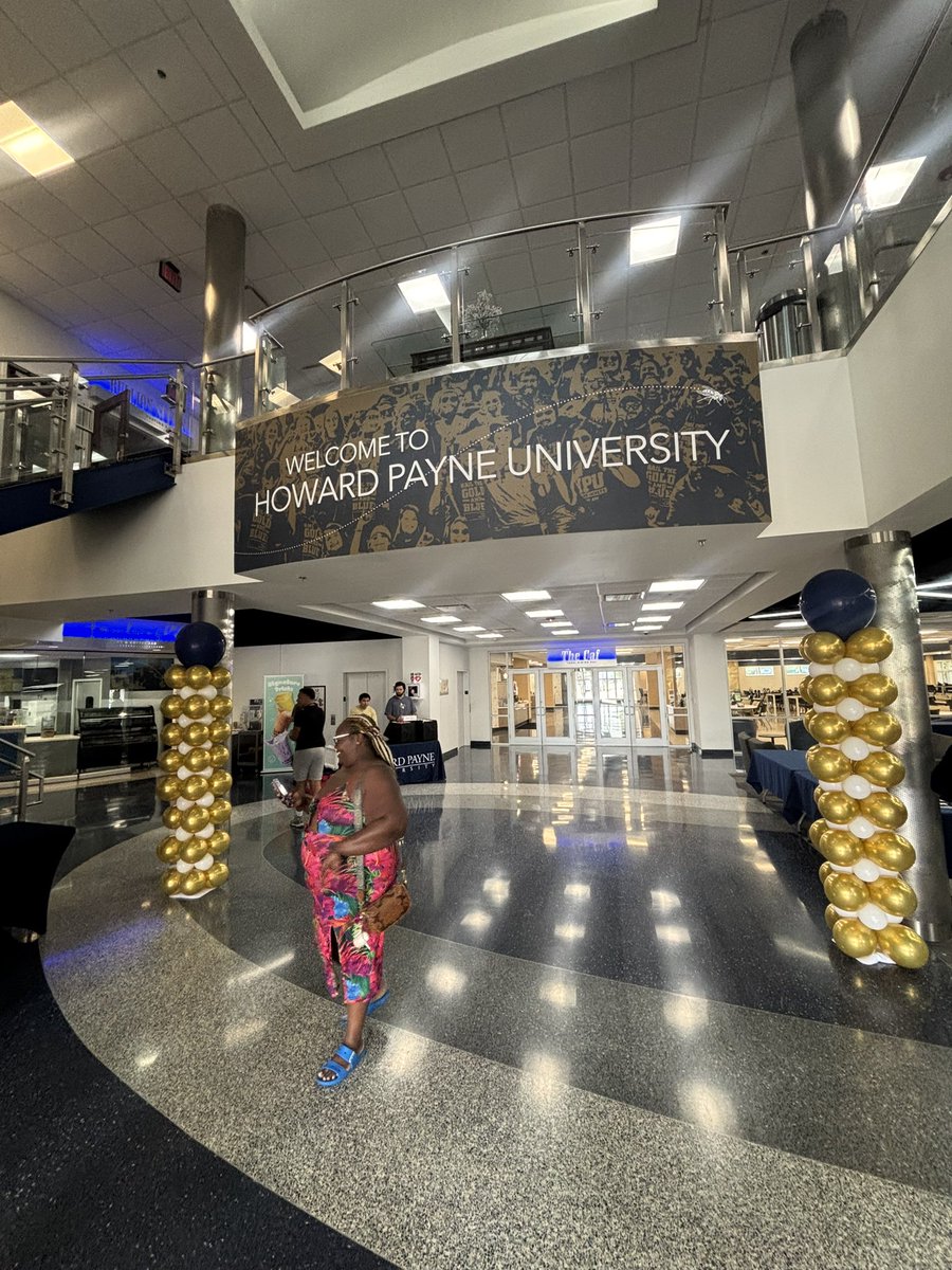 Tre’Duce (@trevioncekelley) on Twitter photo Had a Great visit today at Howard Payne University. Thank you Coach
<a href="/CoachDouglasIII/">James Douglas III</a> for having me today, it was a great experience!!! #HPU #StingEmHpu Had a Great visit today at Howard Payne University. Thank you Coach
<a href="/CoachDouglasIII/">James Douglas III</a> for having me today, it was a great experience!!! #HPU #StingEmHpu