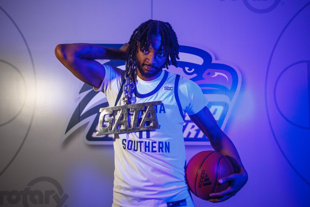 Georgia Southern Men's Basketball (@gsathletics_mbb) on Twitter photo Hey, Mr. Carter. Welcome to Eagle Nation! 💿💪
📰GSEagles.com/25MBBCarterSig…
#HailSouthern | <a href="/sconeofone/">Shainen Carter</a> Hey, Mr. Carter. Welcome to Eagle Nation! 💿💪
📰GSEagles.com/25MBBCarterSig…
#HailSouthern | <a href="/sconeofone/">Shainen Carter</a>