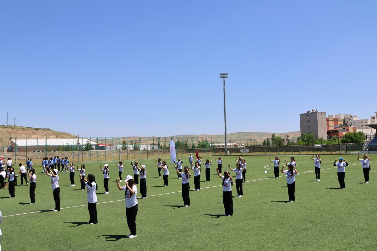 KrtlnKymkmlk's tweet photo. İlçemizde 19 Mayıs Atatürk'ü Anma, Gençlik ve Spor Bayramı Büyük Bir Coşku ile Kutlandı 🇹🇷

📍Kurtalan İlçe Stadı 

19 Mayıs Atatürk’ü Anma, Gençlik ve Spor Bayramımız kutlu olsun!🇹🇷 https://t.co/Q7gUF9PwxJ