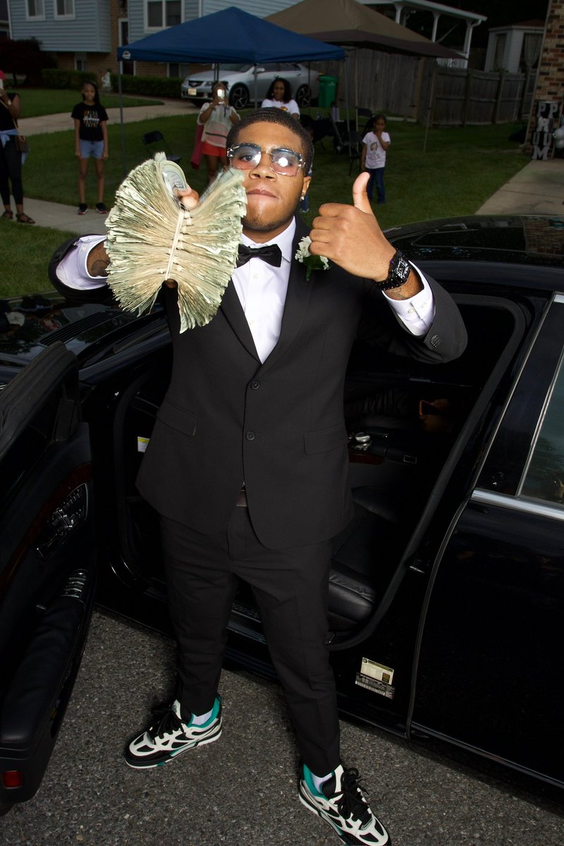 Lulswerverx's tweet image. This shit aint happen overnight I really been lit for 5 summers straight #HEAVYROTATION