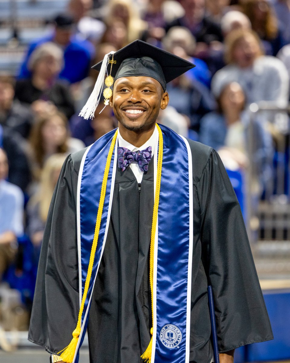 DrakeAlumni's tweet image. Bulldogs, as you join the distinguished ranks of Drake alumni 馃帗, remember that the connections you've made here will last a lifetime 馃挮 Your achievements have made us proud, and we can't wait to see how you'll represent the blue and white in everything you do! 馃挋馃