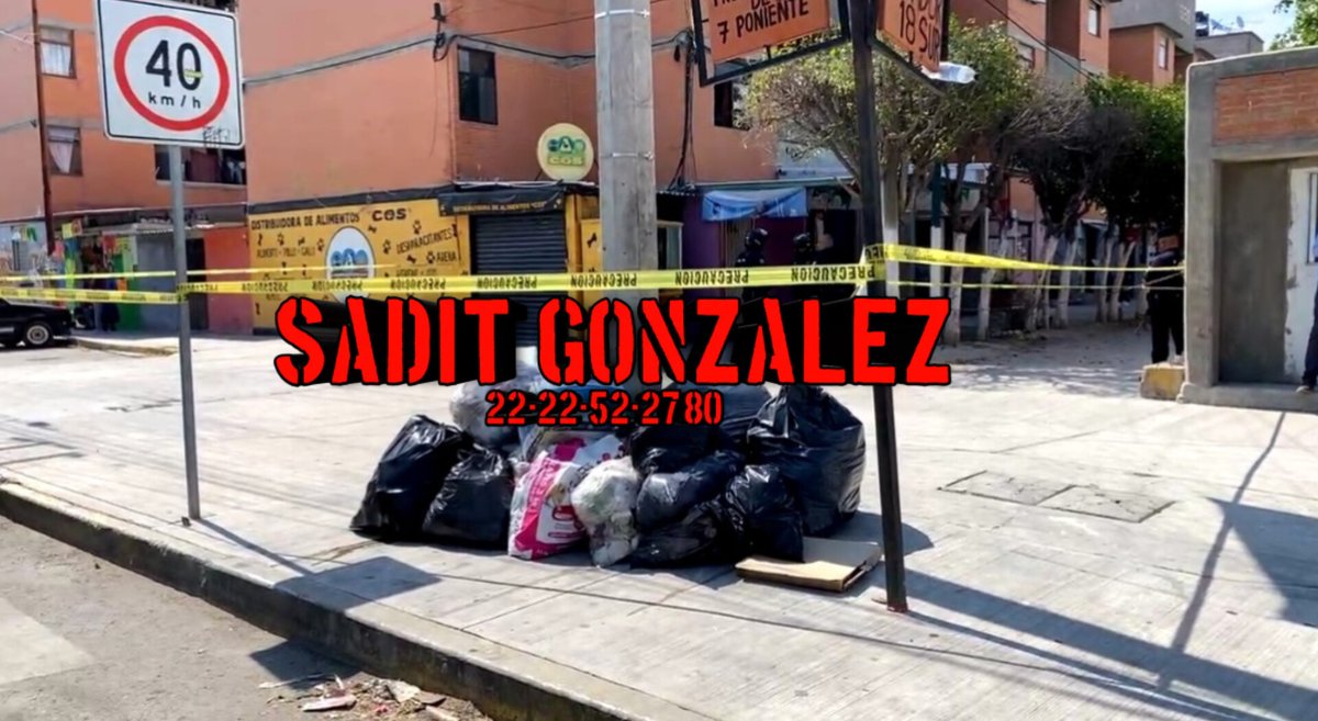 Un joven de aproximadamente 37 años de edad de oficio repartidor fue ejecutado de al menos 4 balazos por sujetos desconocidos en el municipio de Tehuacán. El ahora occiso fue identificado como el “El Isaí” o Isai N..

Los hechos en la 7 Poniente y 18 Sur en el infonavit El Riego.