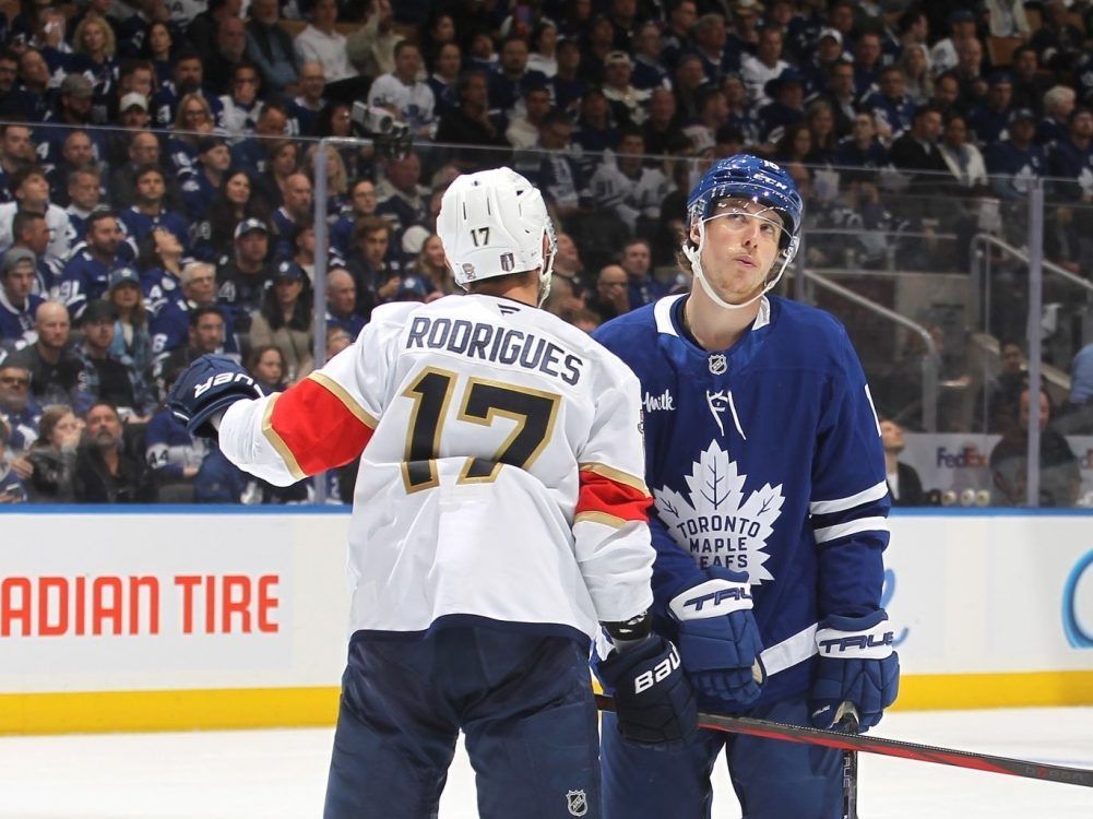 TheTorontoSun's tweet image. RICK VAIVE: If you can't stand the heat in Toronto, time to go torontosun.com/sports/hockey/…