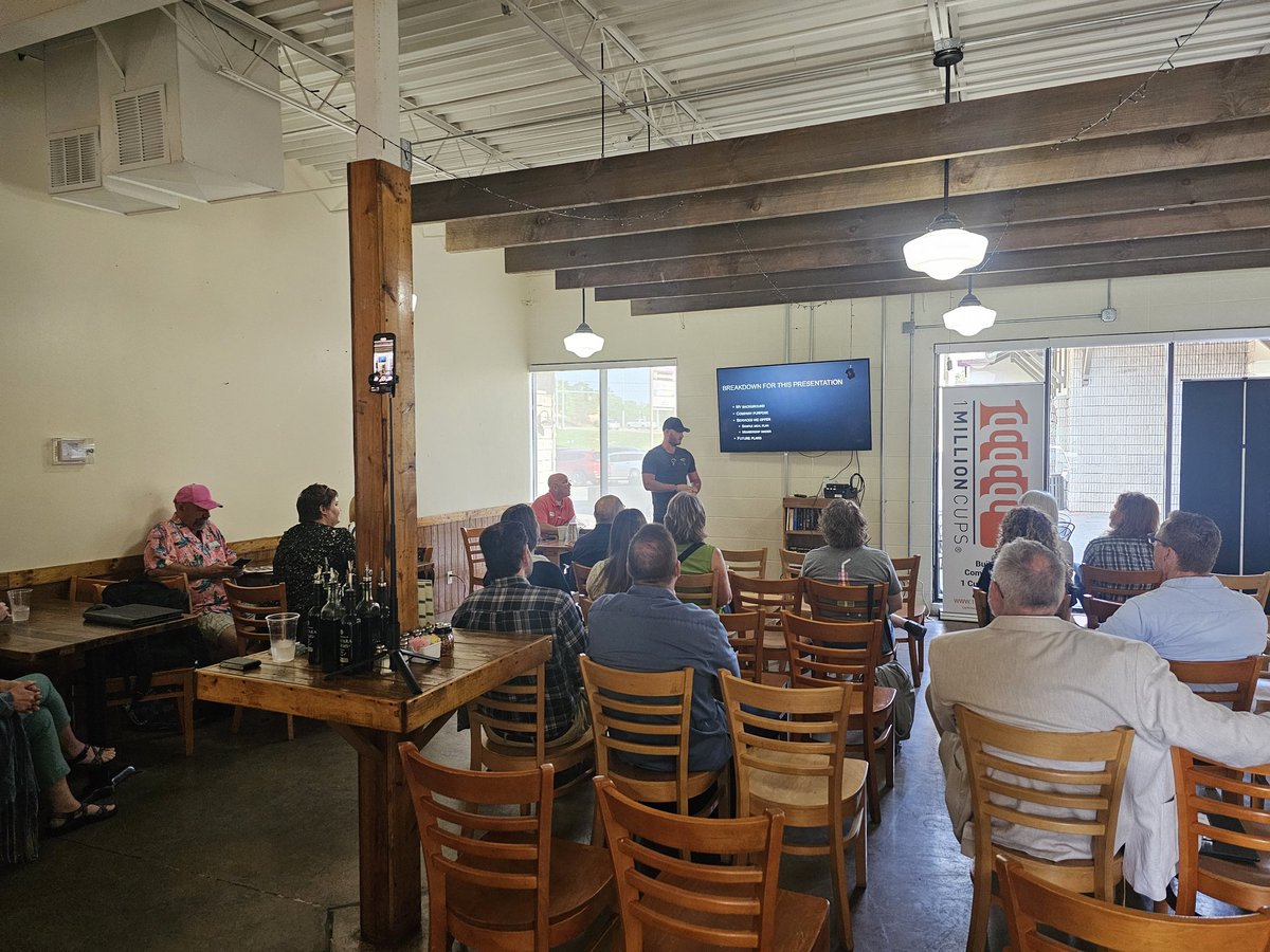 This Wednesday at 1MC, Monty Dobson presents Ozarks Indie TV Fest!
Coffee at 8:30 am
Presentation at 9 am
We are located at Bambinos on East Battlefield.
Remember, it's free!