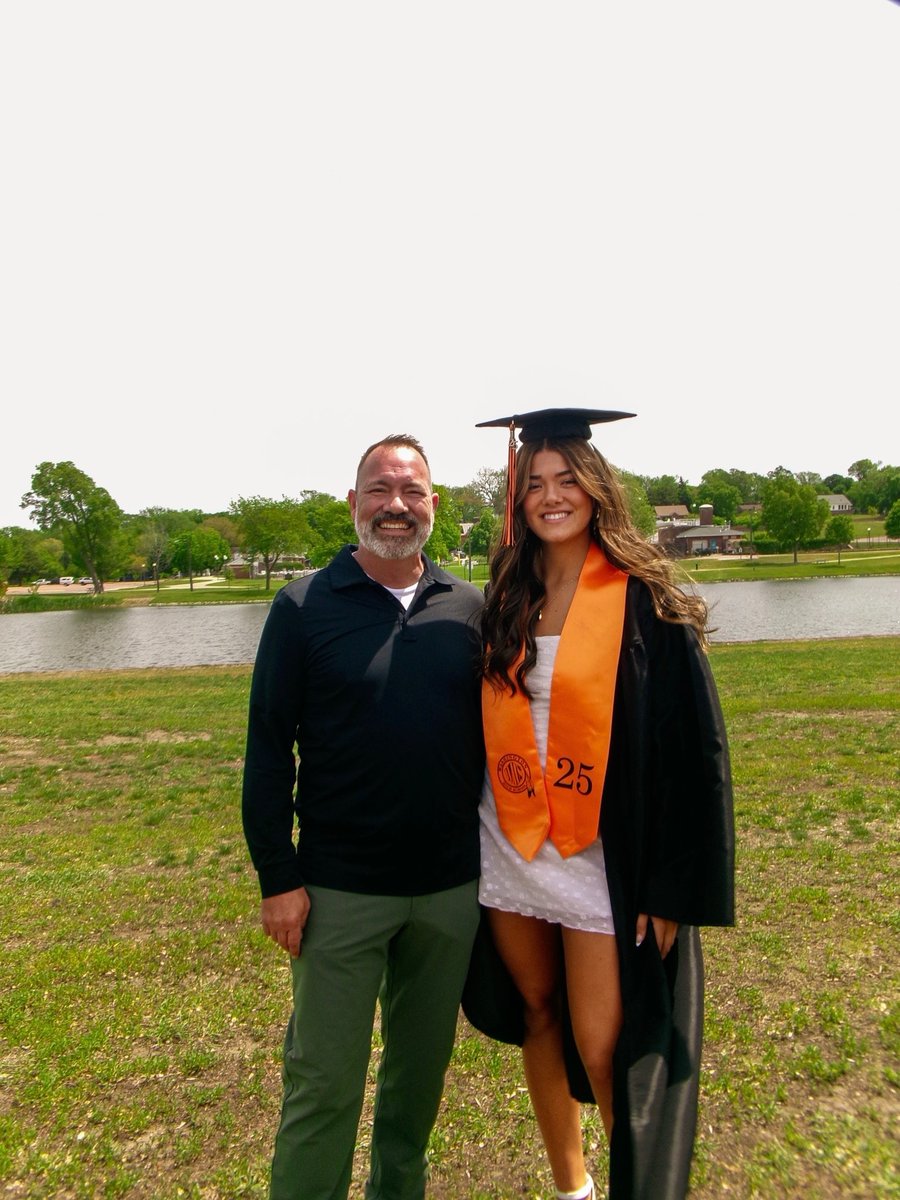 South Dakota Volleyball (@sdcoyotesvb) on Twitter photo High School ✔️
Congrats to <a href="/cate_legel/">Cate Legel</a> on graduation from Washington High School!
Next stop ➡️ Vermillion
#GoYotes x #WeAreSouthDakota High School ✔️
Congrats to <a href="/cate_legel/">Cate Legel</a> on graduation from Washington High School!
Next stop ➡️ Vermillion
#GoYotes x #WeAreSouthDakota