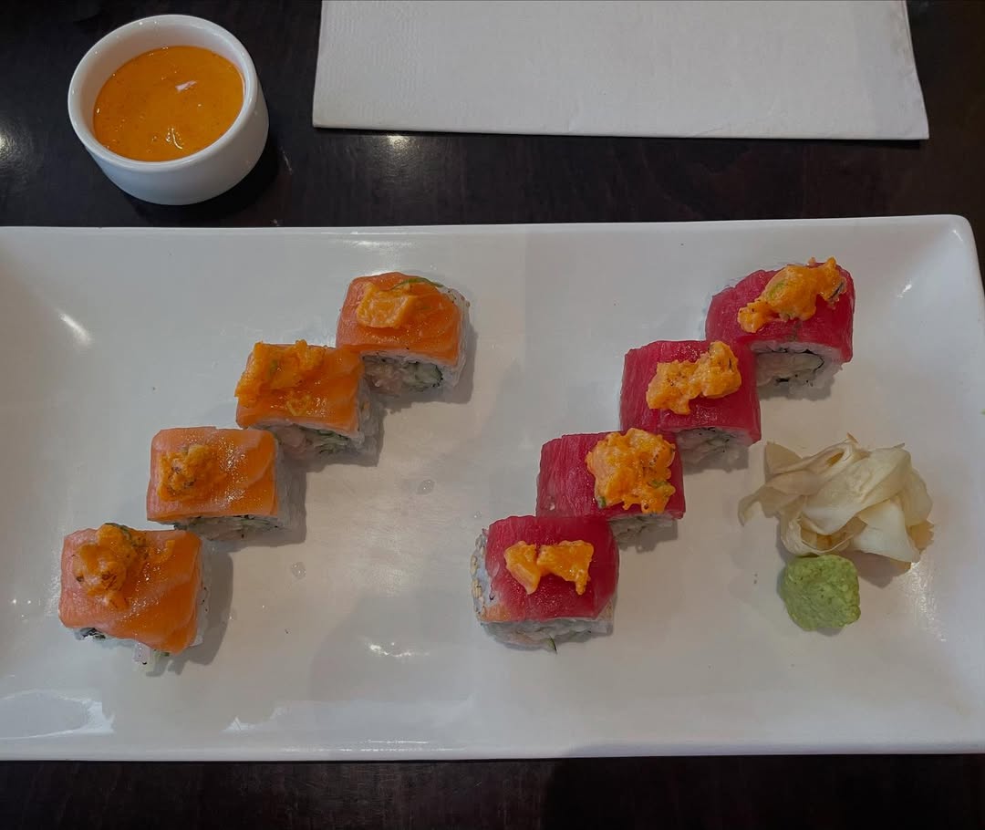 LisaSa990000's tweet photo. You can’t buy happiness, but you can buy sushi. https://t.co/3UQUzYDmzo