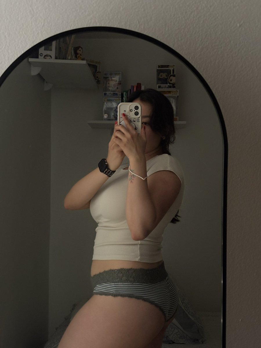 LolaOF2023's tweet photo. Ve a verme en mi only amor 👀🔥❤️ https://t.co/xbwunLmNws https://t.co/Tt97MTz9KP