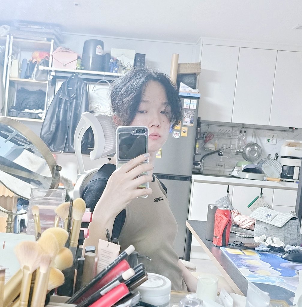 won_seol22303's tweet photo. 감기 조심하세요.... 난 이미 틀렸어.... 죽을거 같아.

#감기 #콜록콜록 #tg #transfender #트젠 https://t.co/JSWQl2DyIH