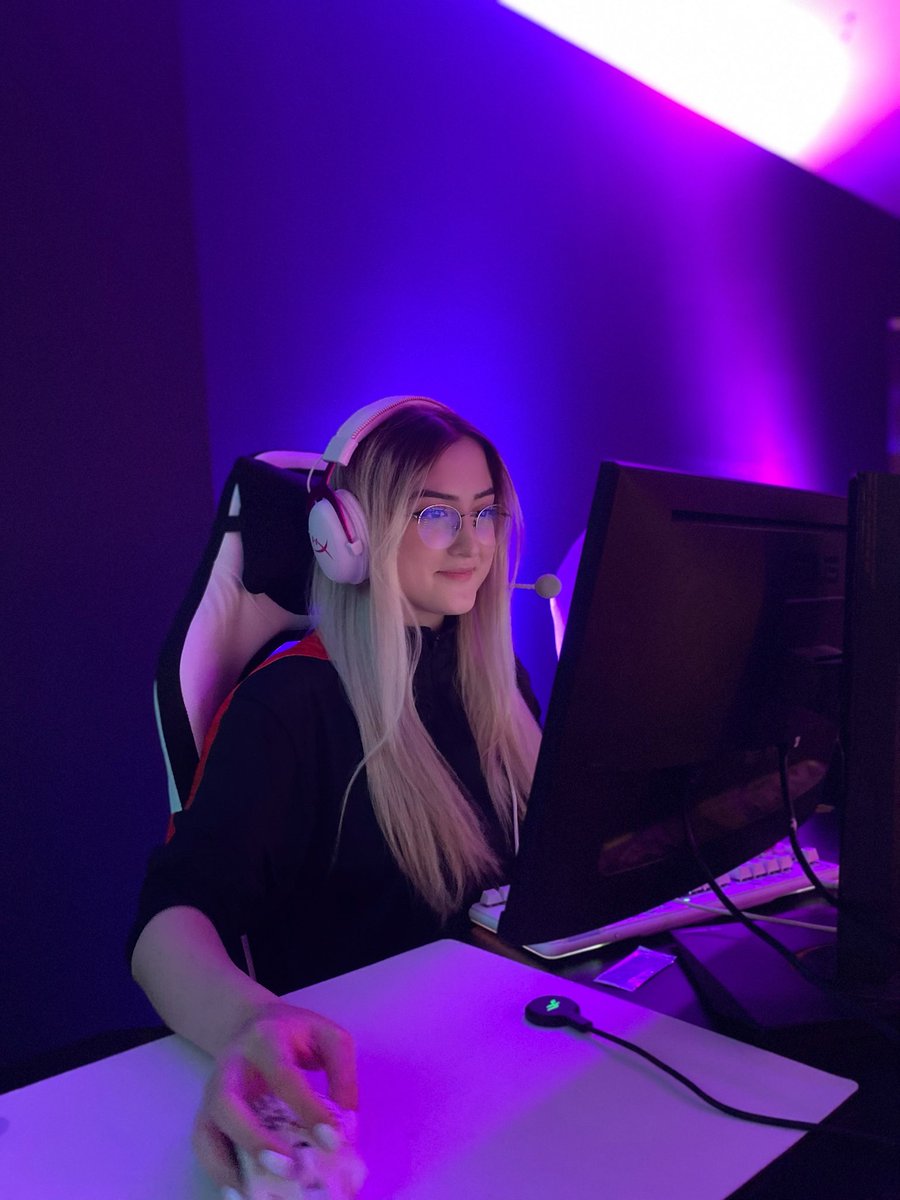 Ivona (@ivonkacs) on Twitter photo Finished lan with 2nd place, ggwp Finished lan with 2nd place, ggwp