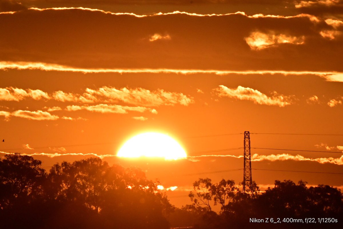 GeorgeSz12's tweet photo. Hi All,
Good Morning on this cold Tuesday with a temperature of 12c
Some Sunset shots from yesterday
Have a great one
#sunsrt
#nikonz6ii #z6ii #mynikonlife
#nikonZ28to400
@olivia_brisbane @DiQld
@Darci_Grace_ https://t.co/TZzBw7veu0