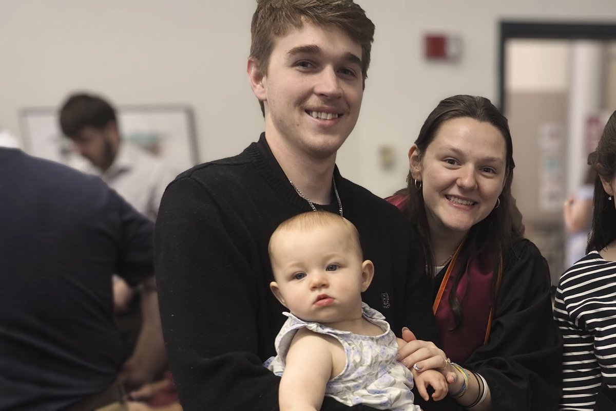 VT English tweet media