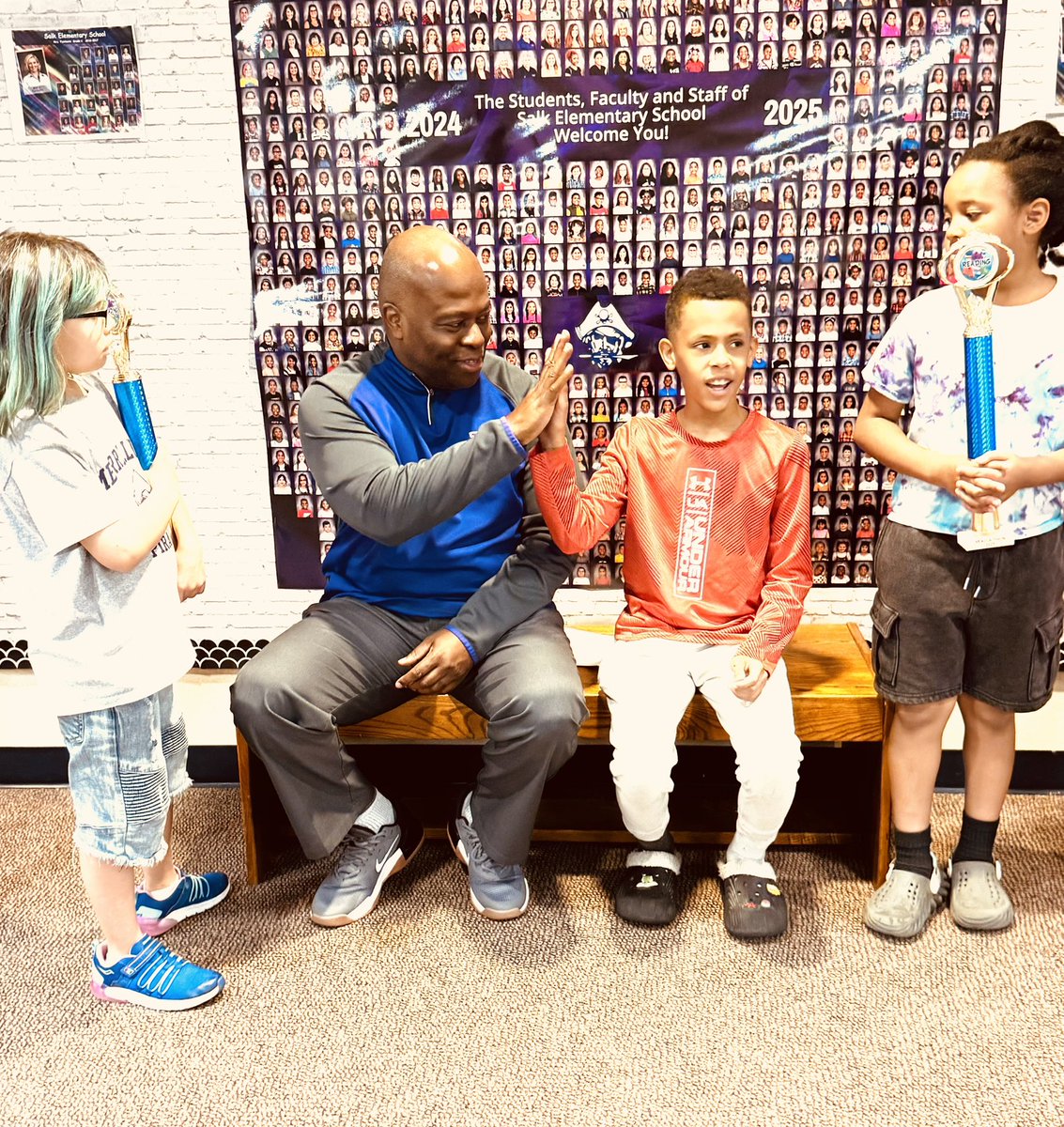 piratenation219's tweet image. Salk Elementary had 13 students participate in the @LakeCoLib Read-a-thon. Students read books for 6 weeks. As a thank u, students attended a breakfast in the library by Salk Librarian Katy McKnight. Pictured with Dr. Dexter Suggs, Superintendent Kudos! #merrillvillereads
