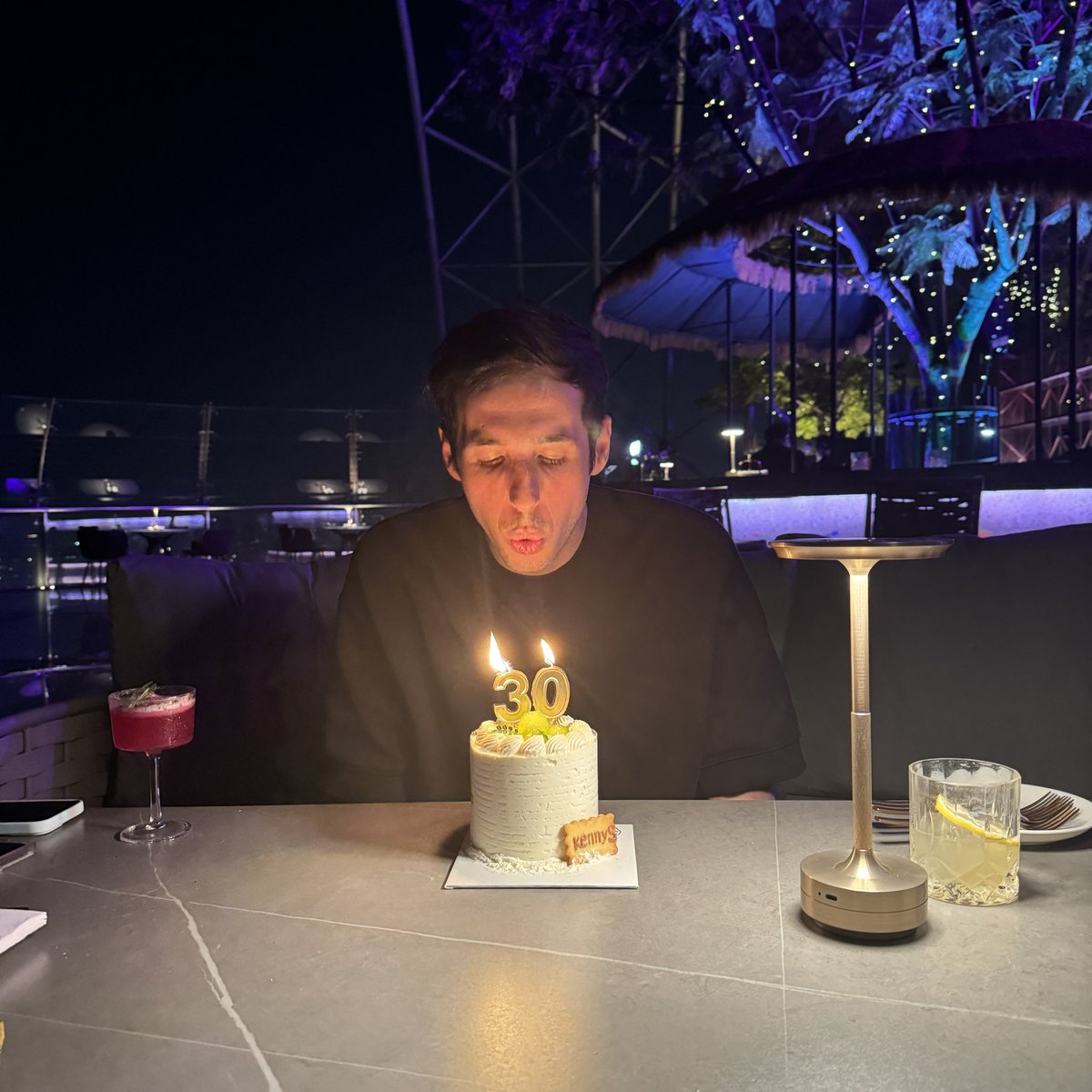 Thanks for all your love today ❤️

30.