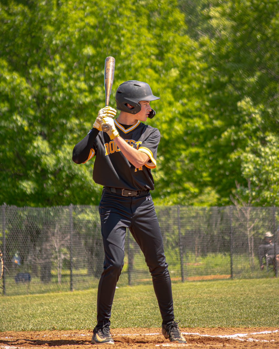 <a href="/McDaniel_BASE/">McDaniel College Baseball</a> <a href="/AlexvonBehren8/">Alex Von Behren</a> LF Elliott Reich

2nd Team All Division!

Regular Season Stats: 

.347 AVG, .429 OBP, 7 2B, 10 RBI, 17 R, 12 SB

Terrific sophomore season from this kid. He was dangerous in the lead off spot for most of the season, driving in 10 runs at the top of the order

Congrats Elliott!