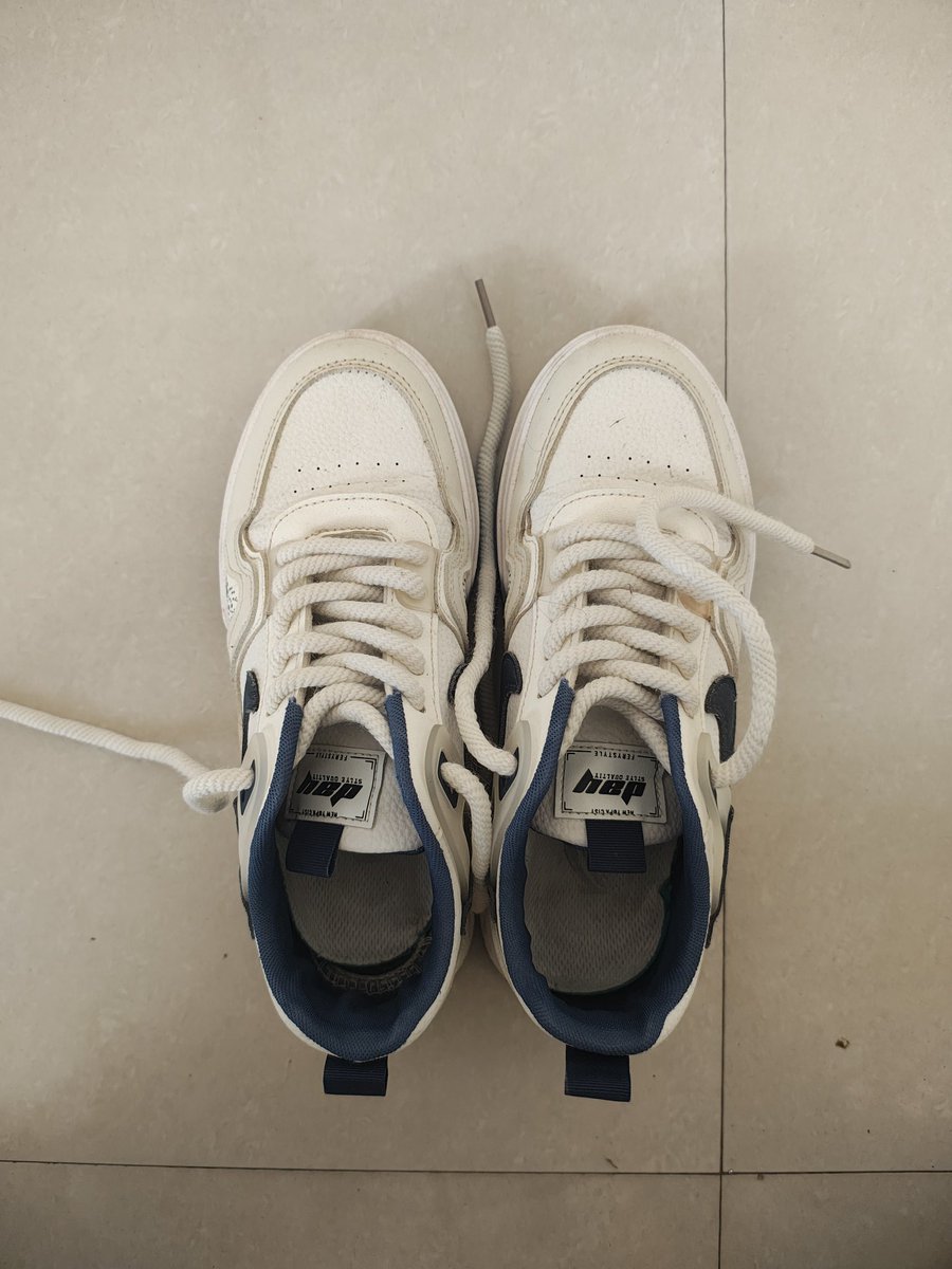_rohitbakhla's tweet photo. I'm toe-tally obsessed with these adorable shoes. https://t.co/MV7WISDbjd