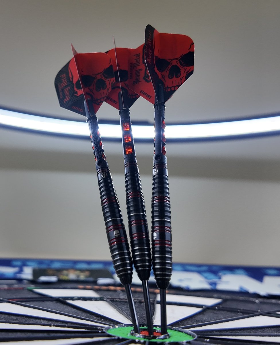 32g … heavy metal 🎸 🤟🏻 🎯 <a href="/HarrowsDarts/">Harrows Darts</a>