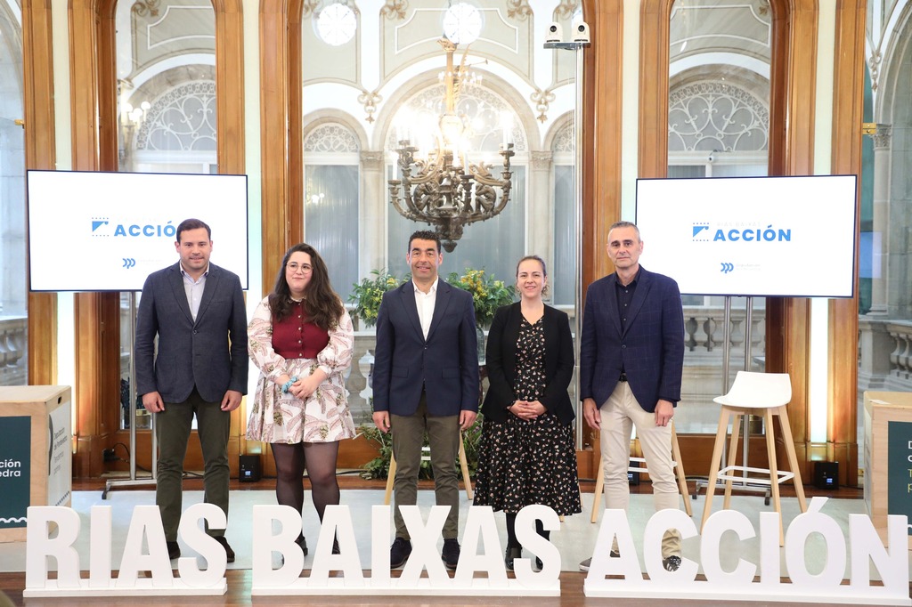 Academia Galega do Audiovisual (@academiagalegaa) on Twitter photo Hoxe estivemos co académico Milo Baños na presentación de Rías Baixas Acción, unha iniciativa da <a href="/depo_es/">Deputación Pontevedra</a> para impulsar as producións audiovisuais e reforzar a alianza estratéxica co sector.
ℹ️ goo.su/qXqgFxJ Hoxe estivemos co académico Milo Baños na presentación de Rías Baixas Acción, unha iniciativa da <a href="/depo_es/">Deputación Pontevedra</a> para impulsar as producións audiovisuais e reforzar a alianza estratéxica co sector.
ℹ️ goo.su/qXqgFxJ