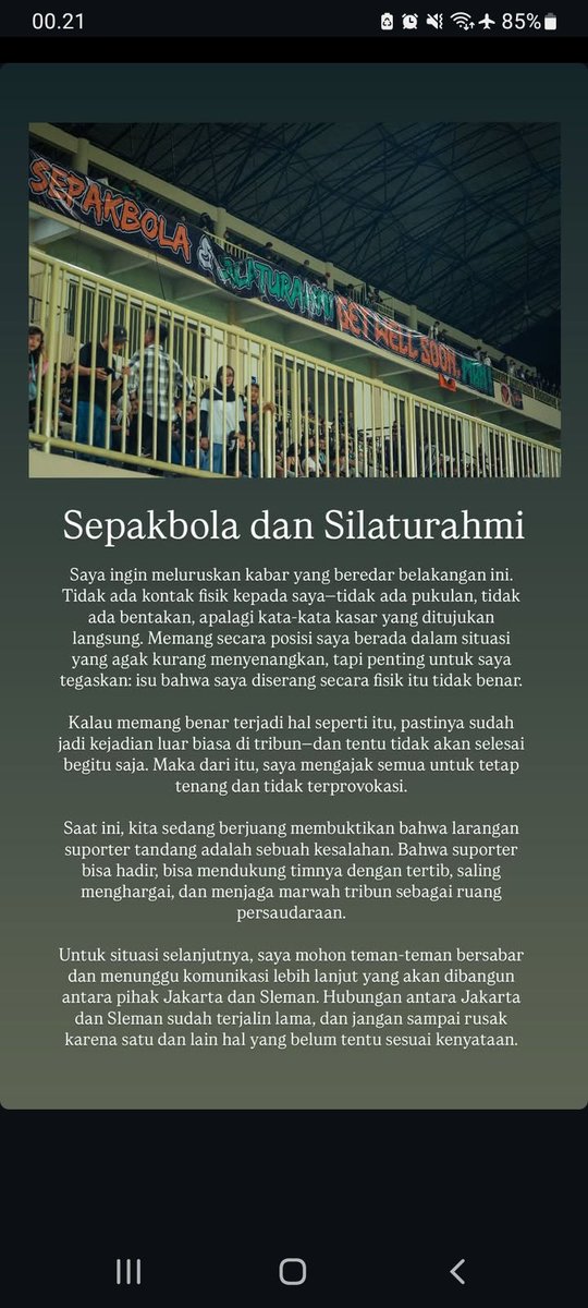 0292crew's tweet photo. sudah ya sudah clear sudah di jelaskan oleh pak ketum @DikySoemarno alhamdulillah, jangan sampe hal hal kecil bisa merusak perrsaudaraan antara SLEMAN &amp; JAKARTA yang sudah terjalin lama, sepakbola harus menjadi ajang silaturahmi bukan ajang selon/gagah gagahan se antero raya . https://t.co/LpLWr2D3uI