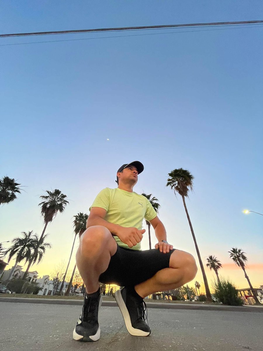 La Disciplina es mejor que estar motivado. Con ganas o sin ganas solo pa delante. ✅.
#LosMochis #Running #42k #run #runner #sinaloa #sinaloacorre #LosmochisSinaloa #Marathon