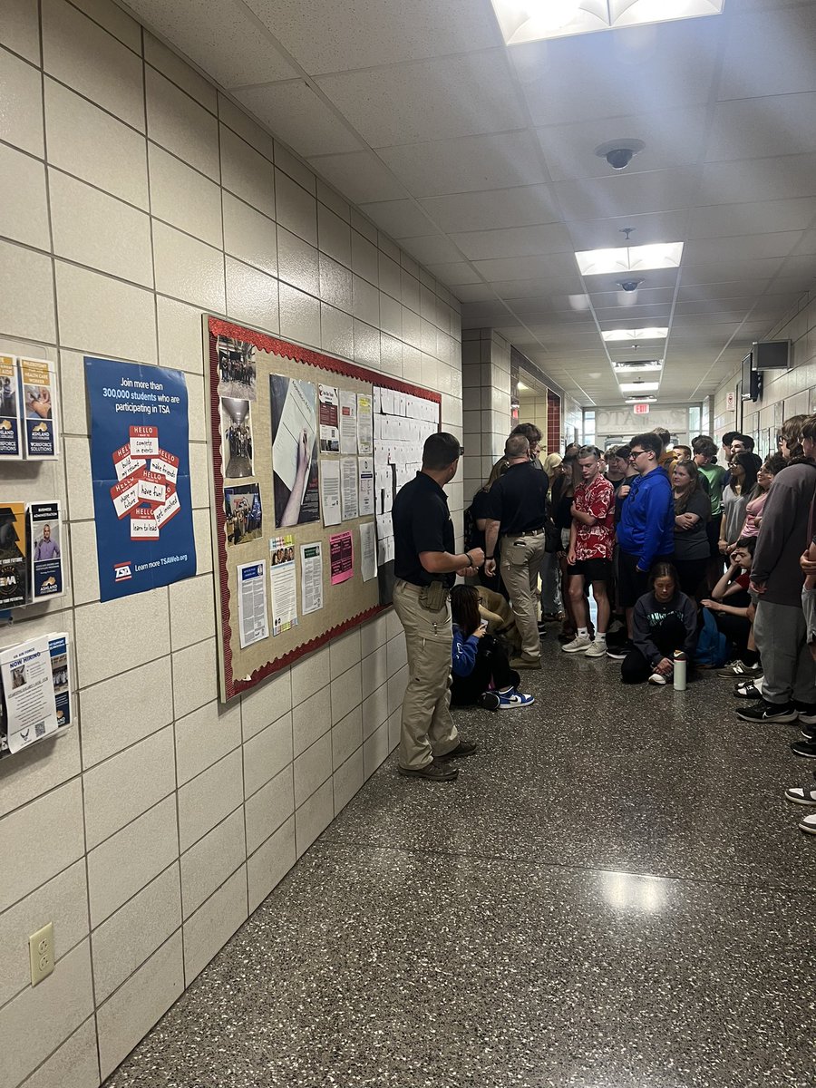 Thank you  to the officers of the Ashland PD Lt. Lewis,  Det. Porter and Mable for visiting RATC Cyber Security Program. Mable went to work showing how she fights cyber crime by sniffing out electronics. <a href="/russellind/">Russell Independent</a> <a href="/tsa_russellatc/">Russell ATC TSA</a> <a href="/KY_CTE/">Kentucky Office of Career and Technical Education</a> <a href="/AshlandKYPD/">AshlandKYPD</a>