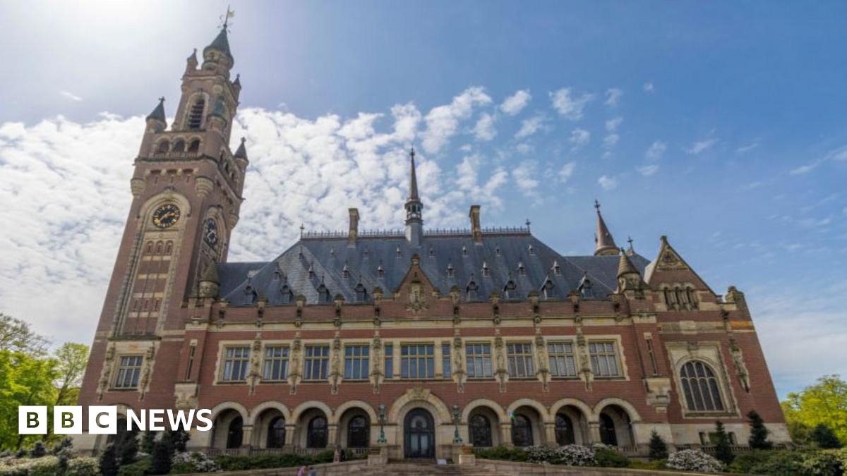 The UN's top court has sided with Equatorial Guinea in a row with Gabon over three islands in potentially oil-rich waters.

Conga, Mbanié and Cocoteros are virtually uninhabited but are in a maritime zone thought to contain high levels of hydrocarbons. bbc.in/4jZuKxL
