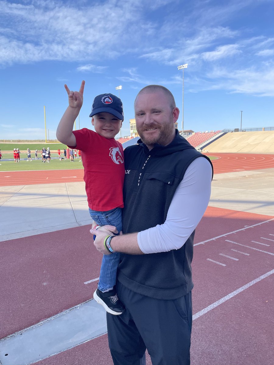 Caid Faske tweet media