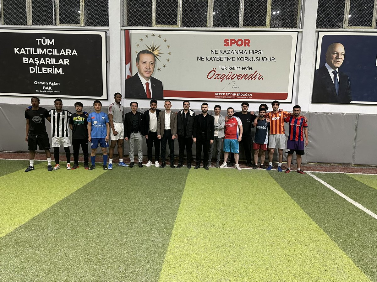 ÜniAK Erzurum (@uniakerzurum) on Twitter photo Başlangıç düdüğünü MKYK üyemiz <a href="/recep_altnts1/">Recep Altıntaş</a> başkanımızın çaldığı yabancı öğrenci birimimize karşı erkek yurtlar birimimiz ile beraber halı saha etkinliğimizi gerçekleştirdik. Başlangıç düdüğünü MKYK üyemiz <a href="/recep_altnts1/">Recep Altıntaş</a> başkanımızın çaldığı yabancı öğrenci birimimize karşı erkek yurtlar birimimiz ile beraber halı saha etkinliğimizi gerçekleştirdik.