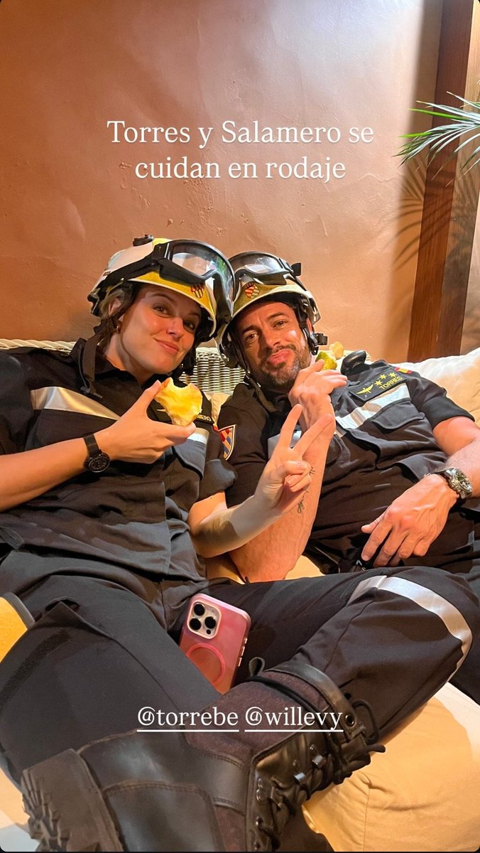 #BajoUnVolcán 
#Torres 
<a href="/willylevy29/">William Levy</a>