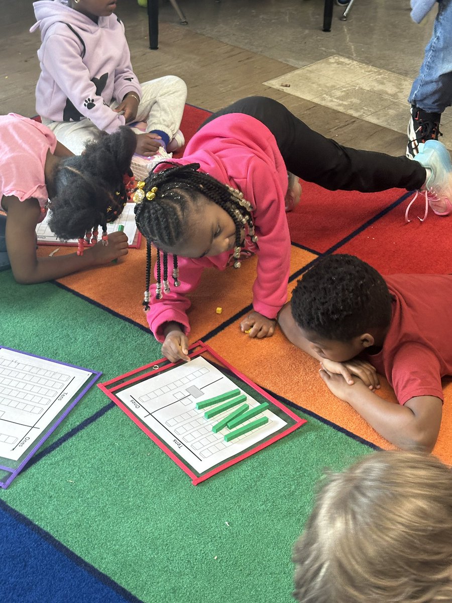 Ms Hunter tweet media