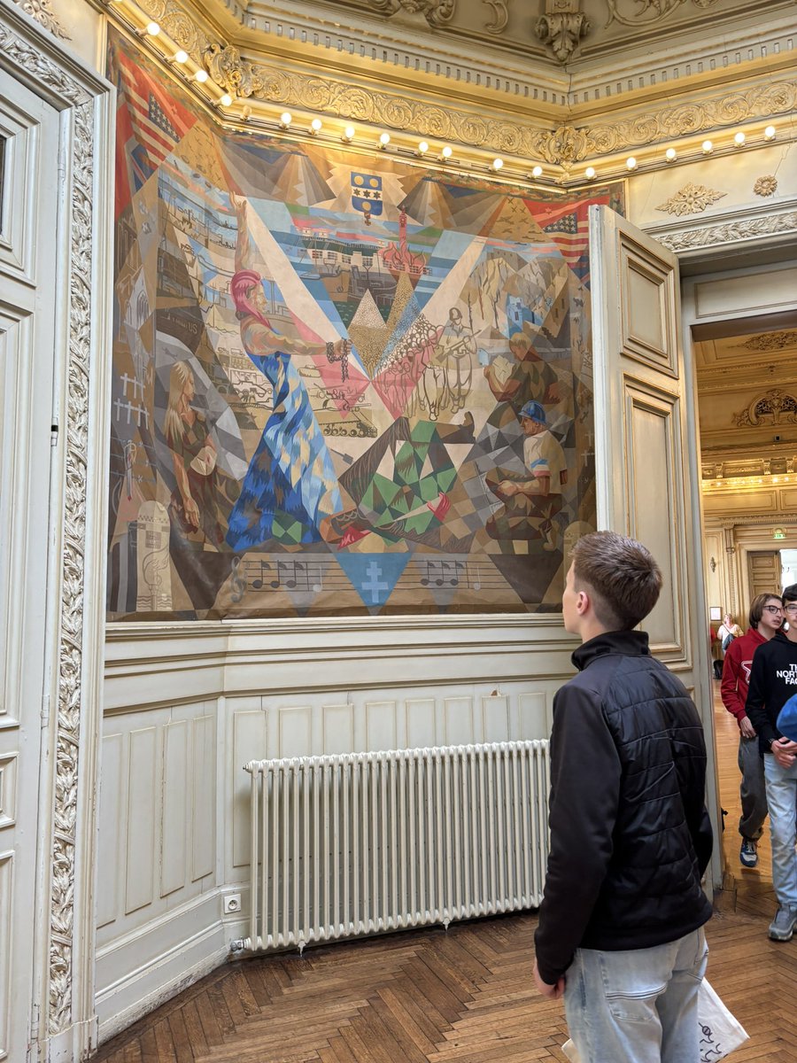 La ville de Cherbourg-en-Cotentin a accueilli nos partenaires allemands de Amberg dans le grand salon de l’hôtel de ville. #engagement #DevoirDeMémoire <a href="/EUErasmusPlus/">Erasmus+</a> <a href="/dsden50/">DSDEN 50</a> <a href="/VilleCherbourg/">Ville de Cherbourg-en-Cotentin</a> <a href="/OfajDfjw/">DFJW OFAJ</a>