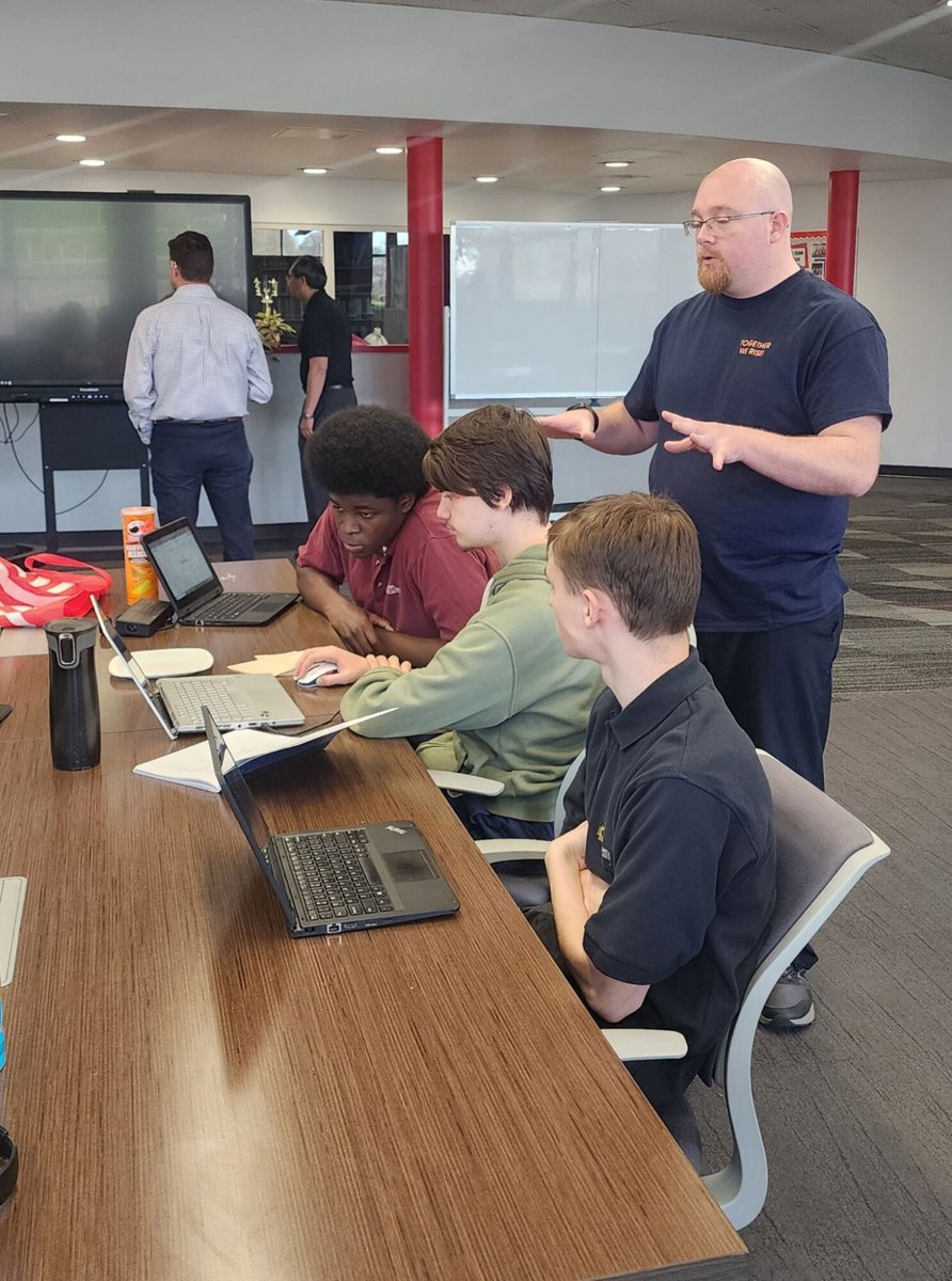 Last week was National Charter Schools Week! York River Academy prides itself on meeting students where they are and helping them meet their personal academic, social and vocational goals.