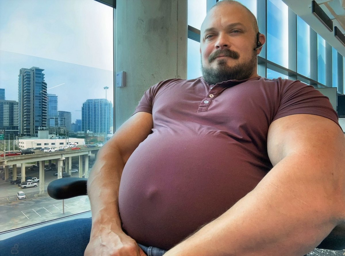 It’s Monday, whatcha got for the big boss? 😏💪🏼
#beefyboss