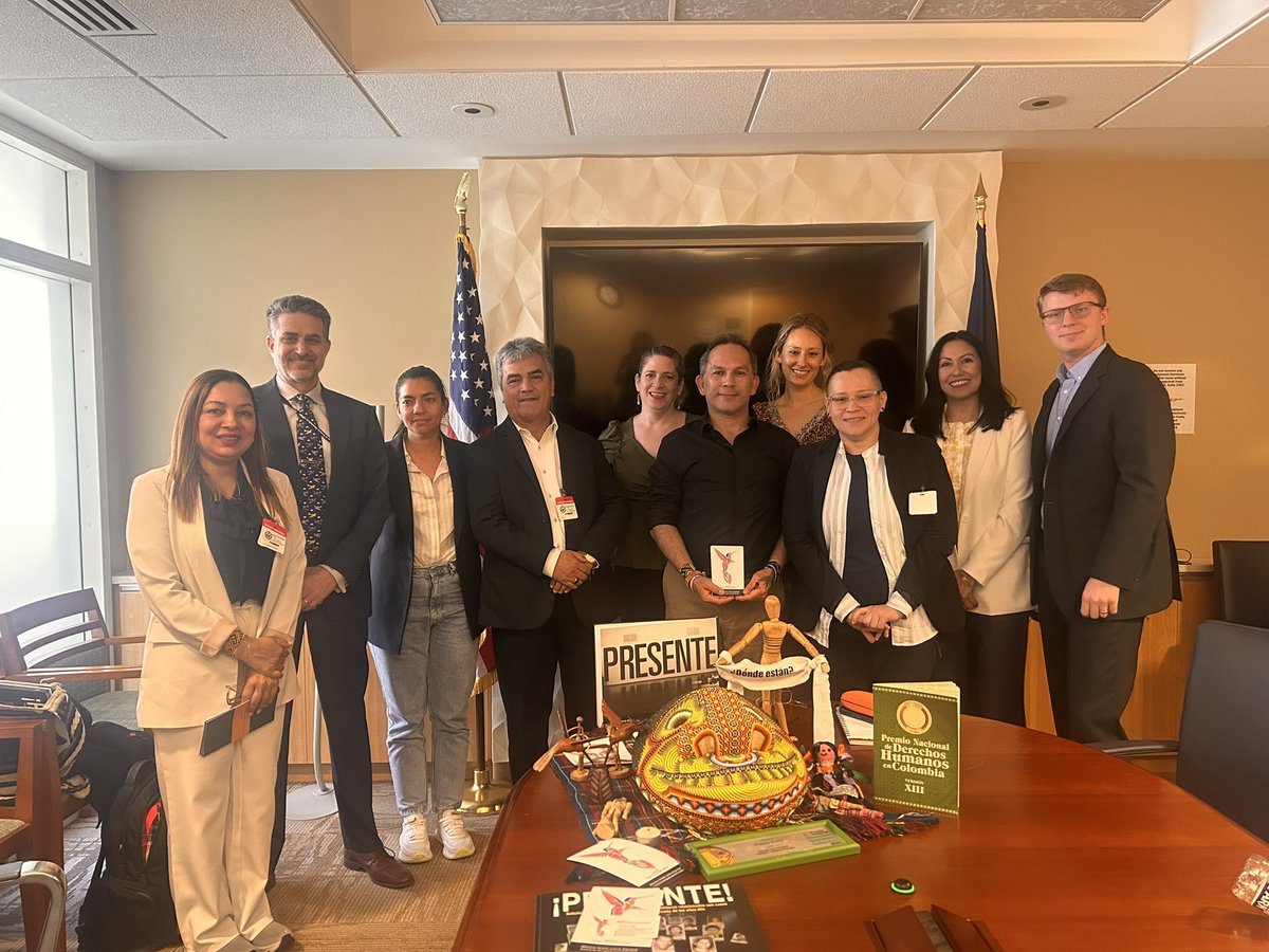 Gimena Sánchez (@gimena_wola) on Twitter photo Meeting with <a href="/StateDept/">Department of State</a> with winners of 2024 human rights award <a href="/WOLA_org/">WOLA</a> <a href="/DiakoniaLA/">Diakonia América Latina</a> <a href="/PremioNalDDHH/">Premio Nacional de Derechos Humanos Colombia</a> <a href="/Asoquimbo/">Asoquimbo</a> <a href="/DesaparecidosHE/">Hasta Encontrarlos!</a> Meeting with <a href="/StateDept/">Department of State</a> with winners of 2024 human rights award <a href="/WOLA_org/">WOLA</a> <a href="/DiakoniaLA/">Diakonia América Latina</a> <a href="/PremioNalDDHH/">Premio Nacional de Derechos Humanos Colombia</a> <a href="/Asoquimbo/">Asoquimbo</a> <a href="/DesaparecidosHE/">Hasta Encontrarlos!</a>