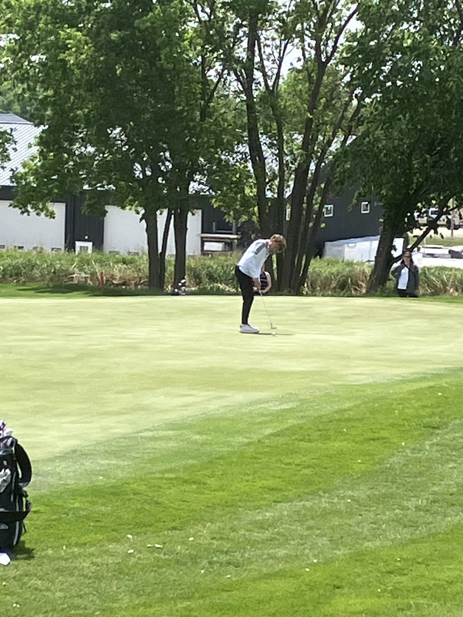 RocketAthletics's tweet photo. Almost to the midway point in District A-3  Boys Golf ⛳️. Rockets are working hard. https://t.co/y3tlS5UyOl