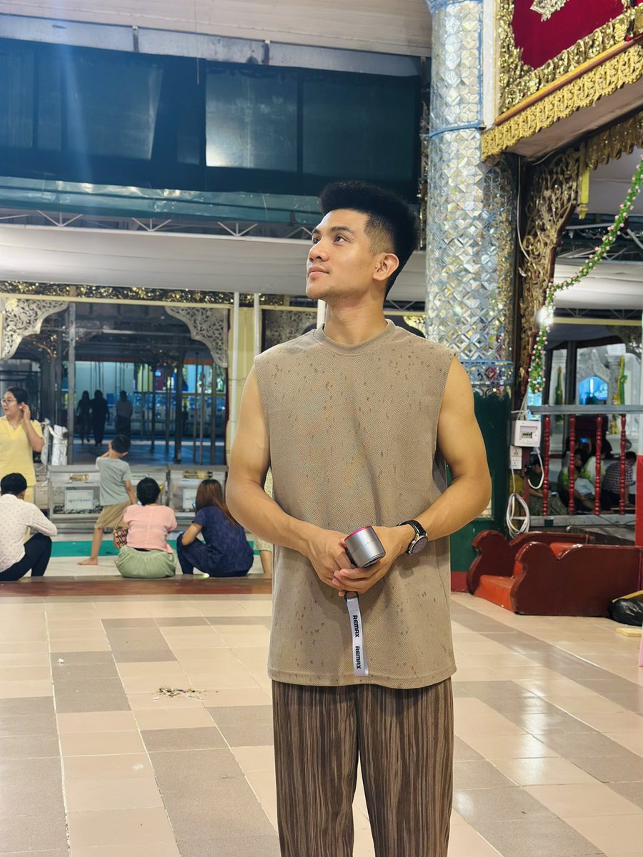 U Nge Lay tweet media
