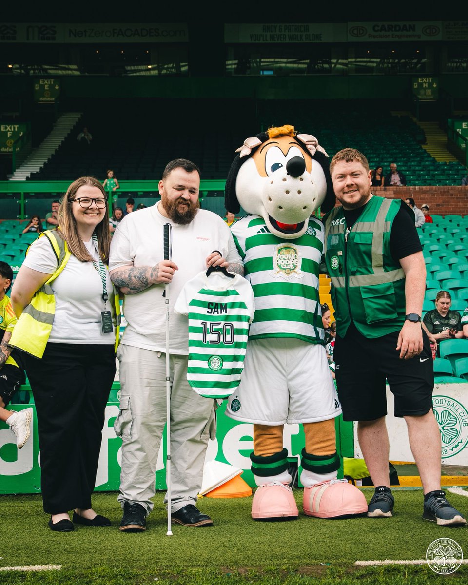 The day Sam passed was supposed to be his 150th game where <a href="/CelticFC/">Celtic Football Club</a> were to present him with a jacket with “Sam 150” printed on it 

It was lovely to receive this yesterday at <a href="/CelticFCWomen/">Celtic FC Women</a> game 

Thanks <a href="/CelticFCDAO/">Celtic FC DAO</a>, <a href="/nwiggins02/">Nic</a>, <a href="/KMcColgan25/">Kevin McColgan</a> and Evelyn for always providing a
