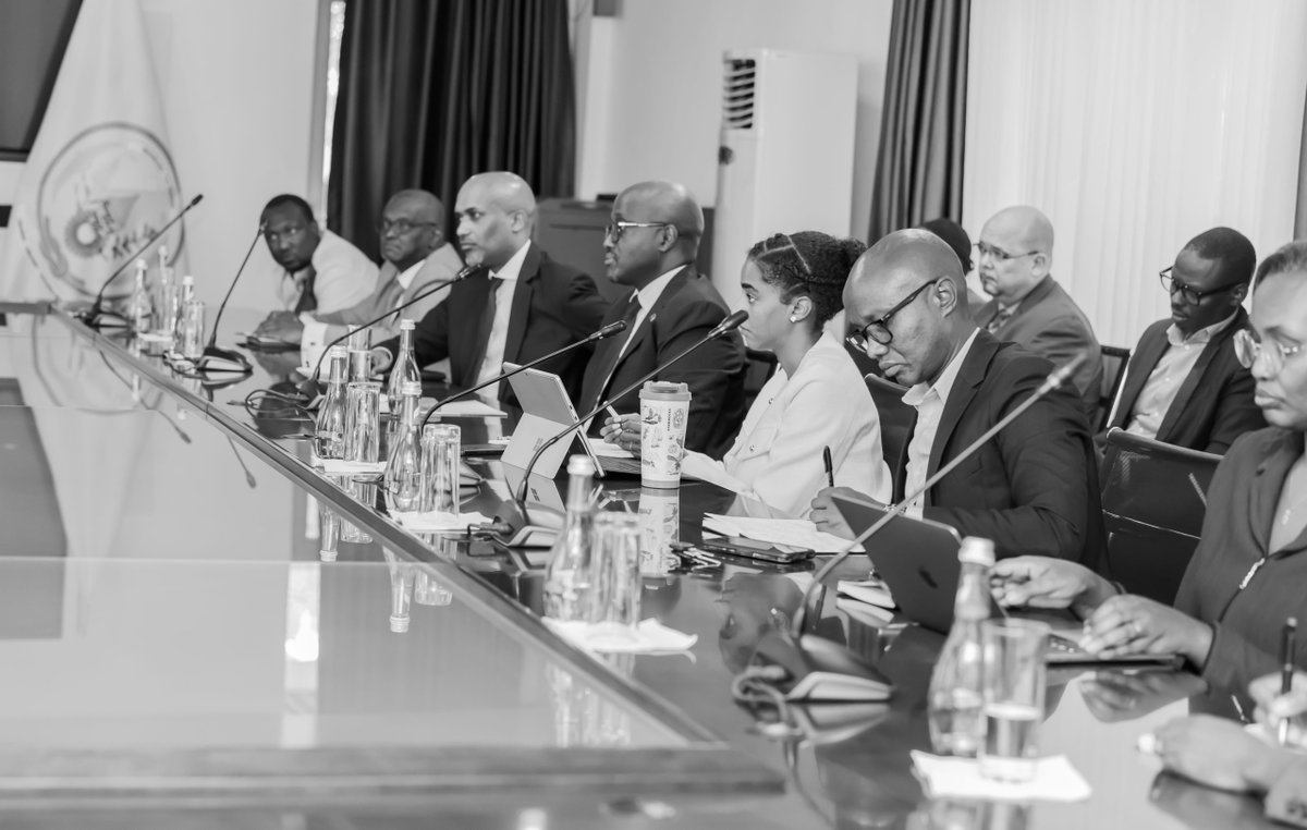 Ministry of Foreign Affairs & Int'l Cooperation (@rwandamfa) on Twitter photo This morning, Ministers <a href="/onduhungirehe/">Olivier J.P. Nduhungirehe</a> and <a href="/eugirashebuja1/">Dr. Emmanuel Ugirashebuja</a> met with Mr. Olivier De Schutter, UN Special Rapporteur on Extreme Poverty and Human Rights, and his delegation.
The discussions centered on Rwanda’s ongoing efforts to combat poverty, as outlined in long-term This morning, Ministers <a href="/onduhungirehe/">Olivier J.P. Nduhungirehe</a> and <a href="/eugirashebuja1/">Dr. Emmanuel Ugirashebuja</a> met with Mr. Olivier De Schutter, UN Special Rapporteur on Extreme Poverty and Human Rights, and his delegation.
The discussions centered on Rwanda’s ongoing efforts to combat poverty, as outlined in long-term
